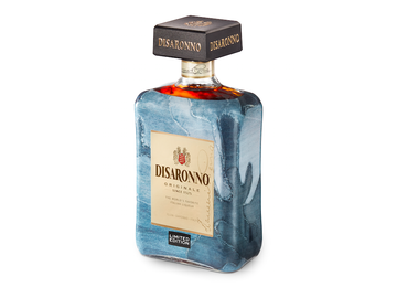 DISARONNO デニムデザイン 限定版 700ml Disaronno Releases Limited Edition Denim Wrapped Bottles