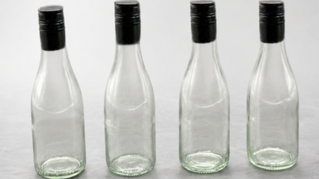 Small Lot Bottles Introduces New 187ml Wine Format, Expanding Options for  Exploration, Education, and Gifting