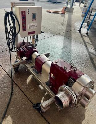 Waukesha 320 must pump