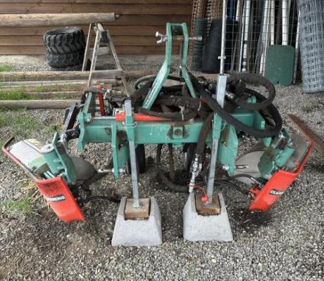 Clemens Undervine Weeder