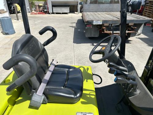 Clark TMX25 Electric 5000lb 3-wheel forklift 36V