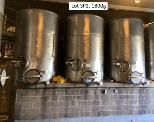 20 Closed Tops 1500-2900g. No Stands.