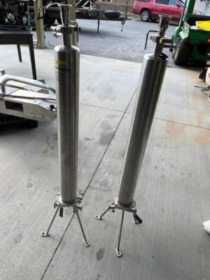 Filter housing, 30in, code 7 fitting on SS legs