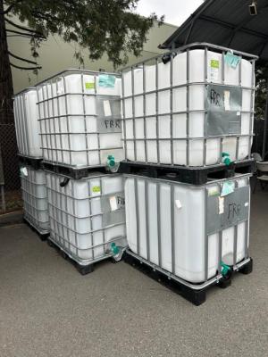 10 IBC Portable Tote Tanks 275 gal (used once)