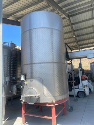 2,200 gal Quality Stainless Steel tank