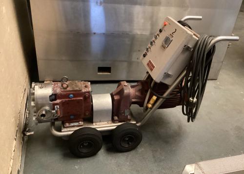 4 Carlsen Waukesha 130s, Francesca F4 Pump