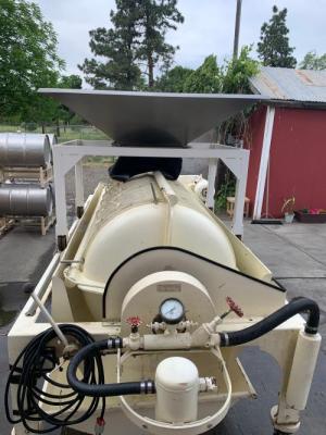 Wilmes 1500 Bladder Press