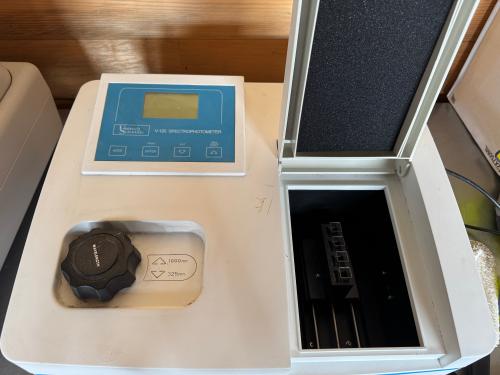 Unitech Scientific V-120 Spectrophotometer