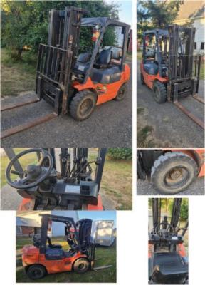 2005 Toyota forklift model # 7FGU25