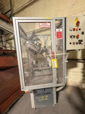 CHAMPAGNE FOIL APPLICATOR