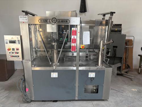 ROBINO & GALANDRINO WIRE HOODER W/<wbr> HOOD MAGAZINE