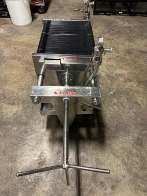 Plate and Frame Filter w/<wbr> double filtration plate