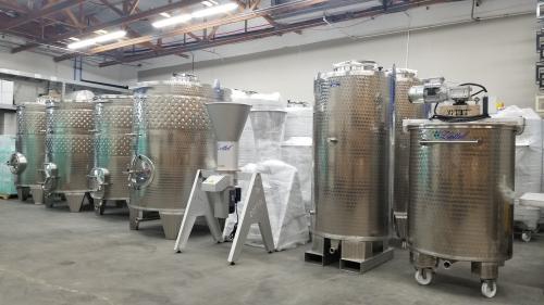 New Zottel SS Wine Tanks + equipment 25% OFF!