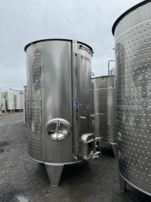 (7) available - Letina 4900L /<wbr>1300Gal Jktd VC Tank