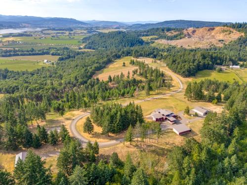 124 Ac. Estate w/<wbr> 70 Ac. Prime Vineyard Land
