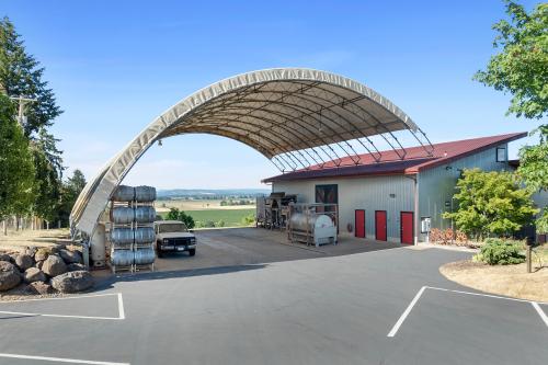 Eola-Amity AVA - Winery, Vineyard & Tasting Room