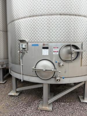 Stainless/<wbr>steel tanks