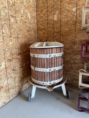Complete winery set up