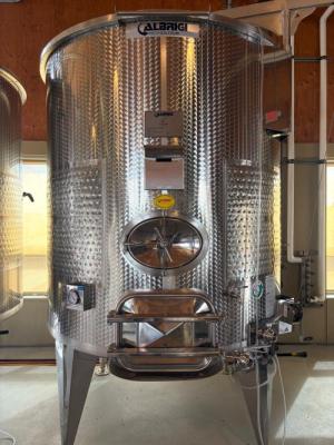 5,770 L Variable Capacity Jacketed Albrigi Tank