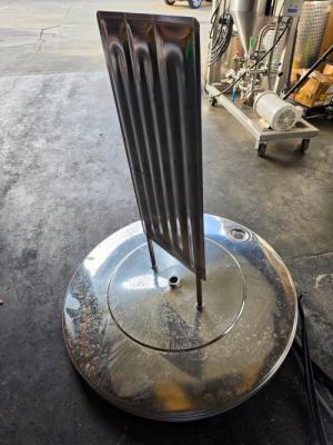 Three 1000L Stainless Variable Capacity Wine Tanks